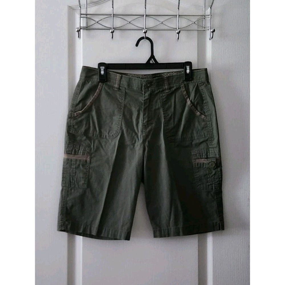 Gloria Vanderbilt Women's Safari Bermuda Shorts Pockets Green Cotton Size 8